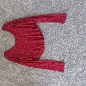 Cropped lace burgundy top